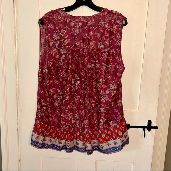 beachlunchlounge Floral Sleeveless Boho Blouse - Picture 2 of 4